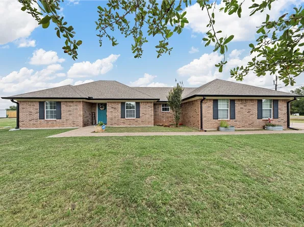 112 Gerhard Dr, Riesel, TX 76682