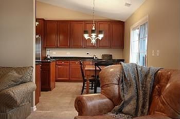 4th image of 241 W Shadow Creek Cir