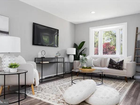 95 Creek View Ct, Pasadena, MD 21122