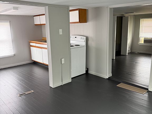 3rd image of 480 Camden Rd