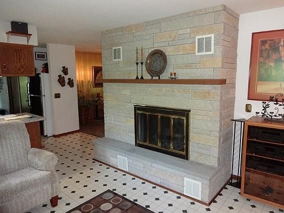 2nd image of 4854 Woodhaven Dr