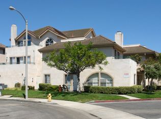 5051 Waverider Cir APT B, Huntington Beach, CA 92649