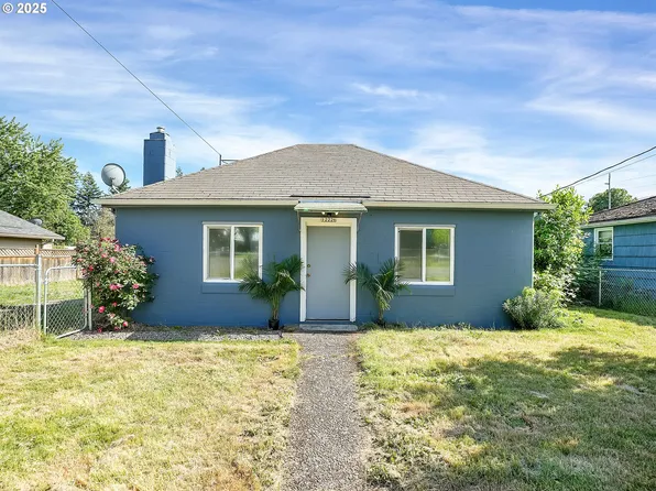 12226 SE Raymond St, Portland, OR 97236
