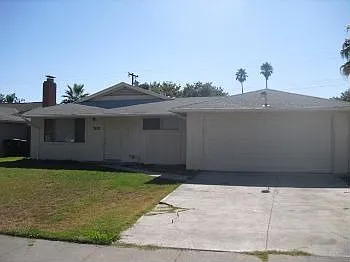 7662 Laurie Way photo 1