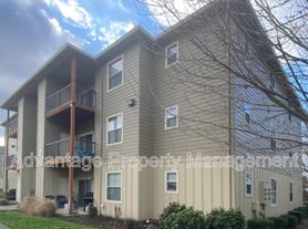 519 N Catron Pl, Monmouth, OR