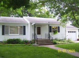 406 S Court St, Fairfield, IA 52556