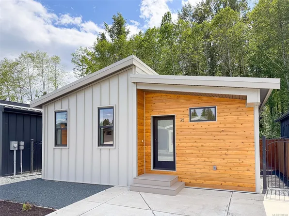 3025 Royston Rd #32, Cumberland, BC V0R 1S0