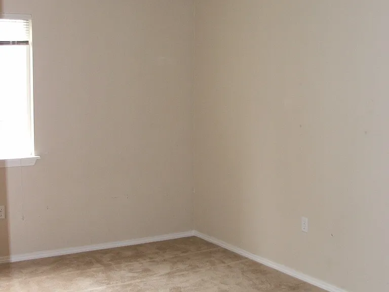 216 N Seafury Ln — Photo 5
