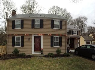 2 Mohawk Rd, Marblehead, MA 01945