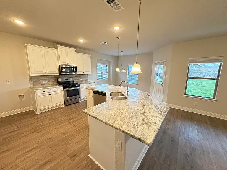 2903 Diamondback Dr — Photo 10