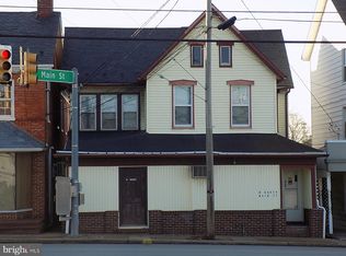 2 N Main St, Manchester, PA 17345