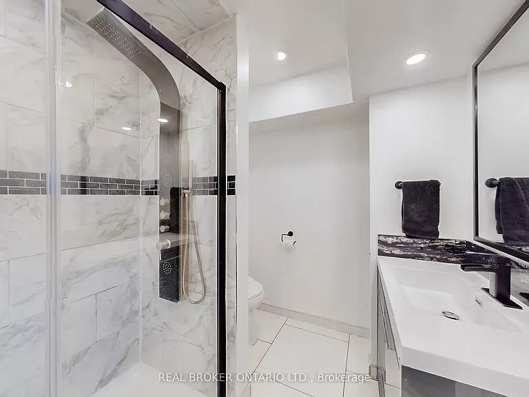 15 Jasmine Cres — Photo 40