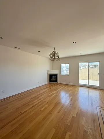 3 bed, $5,600 — Photo 2