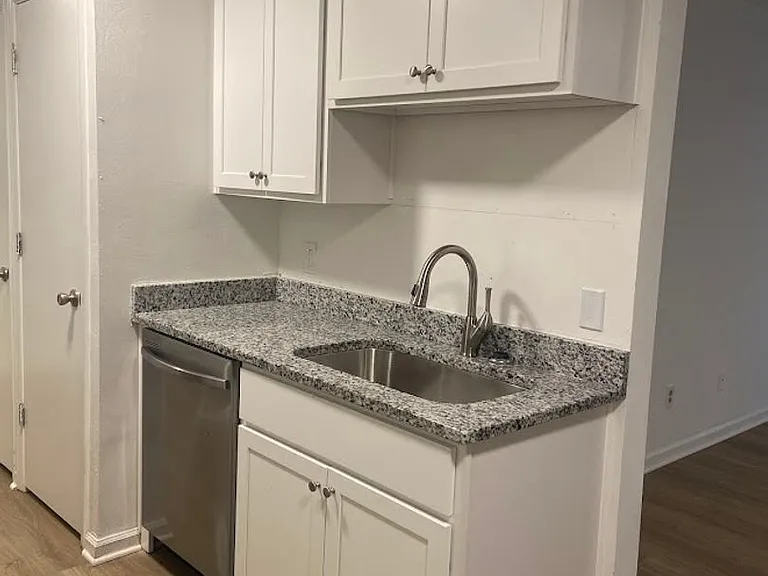 Acorn Grove Apartment Homes — Photo 19