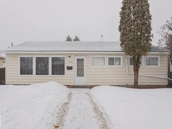10807 130th Ave NW, Edmonton, AB T5E 0T2