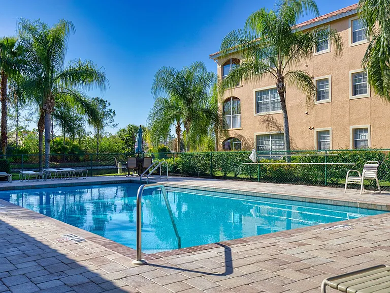 150 L Pavia Blvd #32 — Photo 3