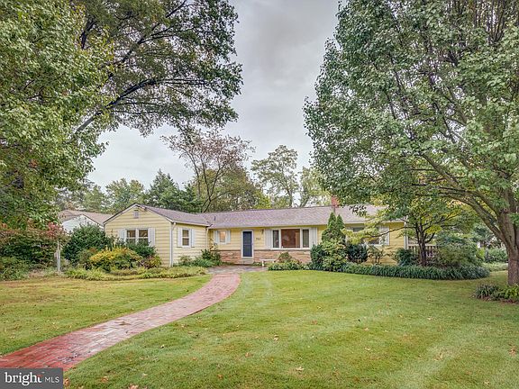 2nd image of 3463 Washington Dr