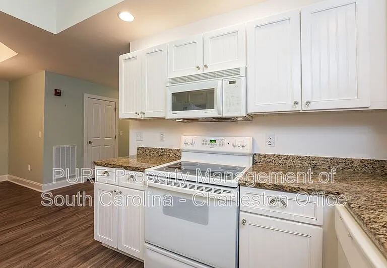 7211 Indigo Palms Way — Photo 12