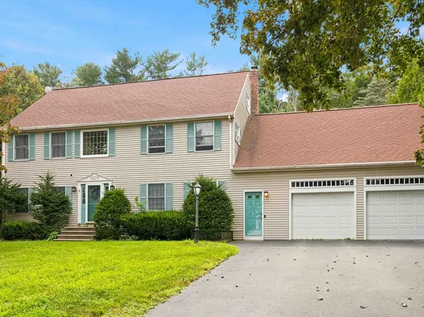 50 North St, Douglas, MA 01516