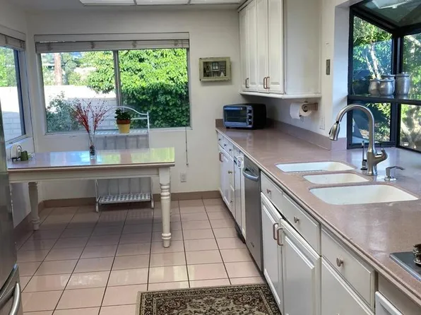 18802 Saginaw Dr, Irvine, CA 92603