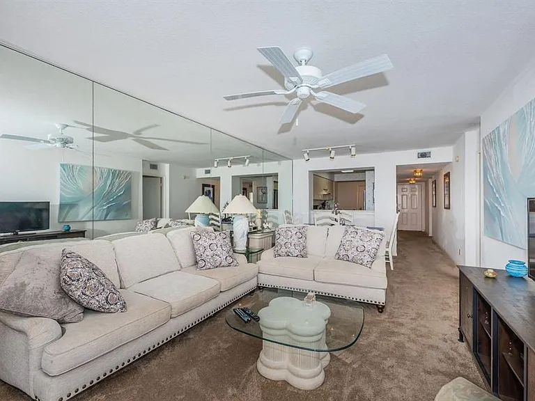 6001 Bahia Del Mar Cir #527 — Photo 11