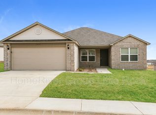 1091 Huntington Dr, Benton, AR 72019