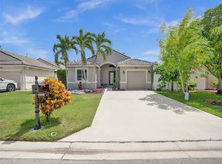 9880 Red Heart Ln, Fort Lauderdale, FL 33321