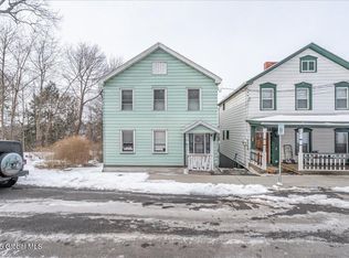 1449 2nd St, Rensselaer, NY 12144
