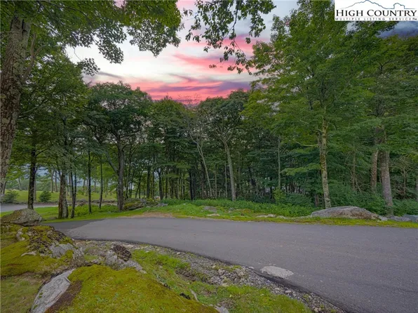 Lot 37 Eagles Nest Trail, Banner Elk, NC 28604