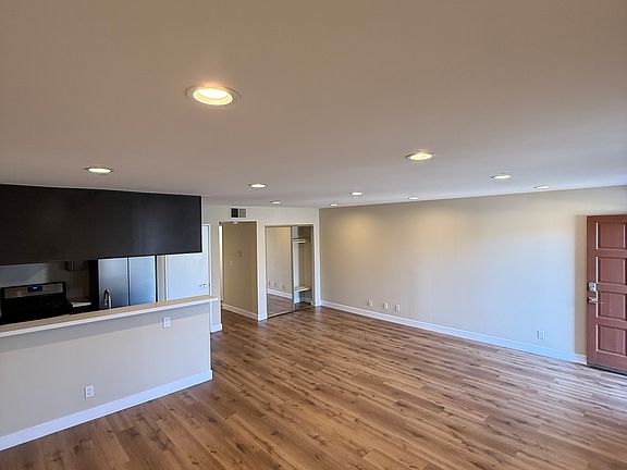 4th image of 602 W California Ave