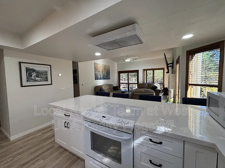 2340 N Plateau Dr — Photo 6