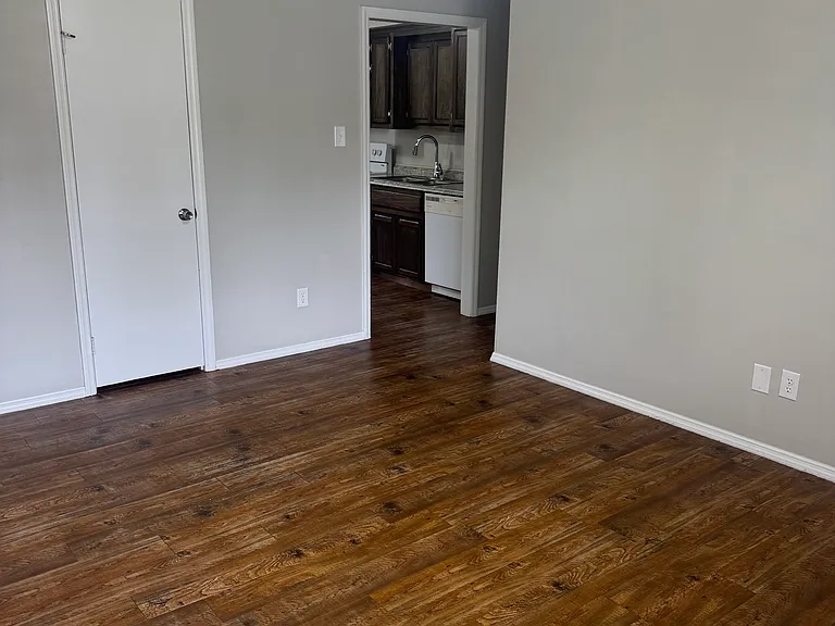 908 O St — Photo 17