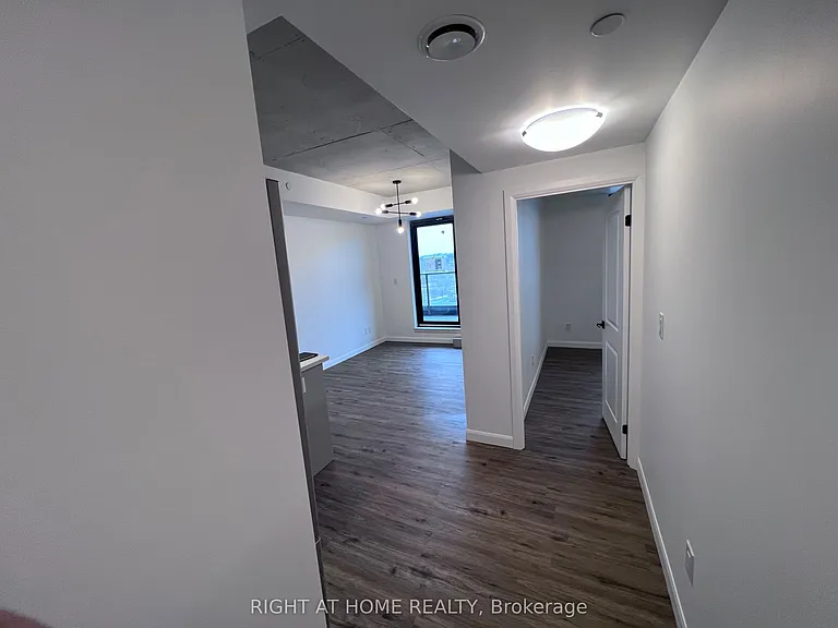 7 Erie Ave #711 — Photo 9