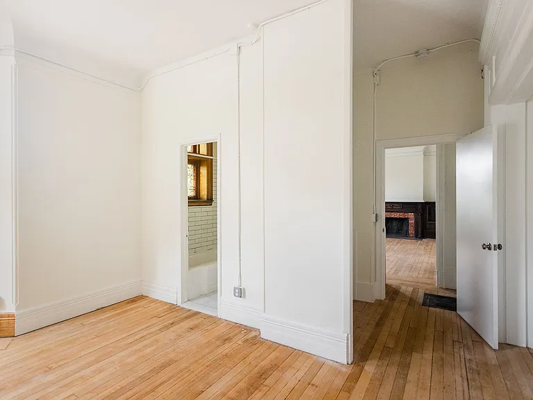 Goodell Manor — Photo 25