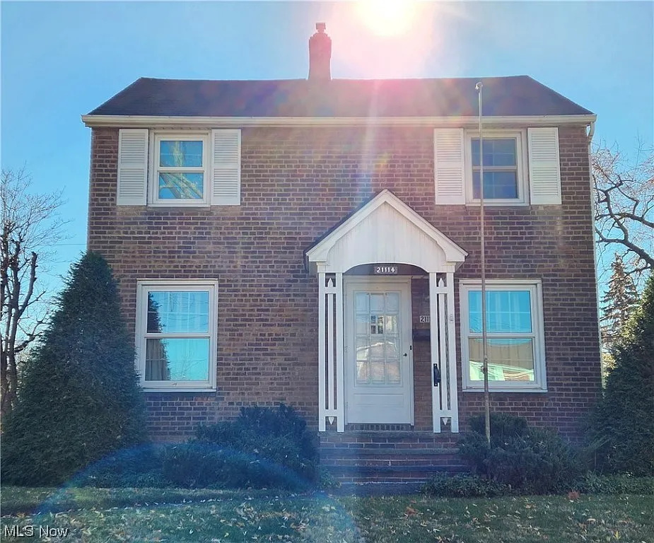 21114 Clare Ave photo 1