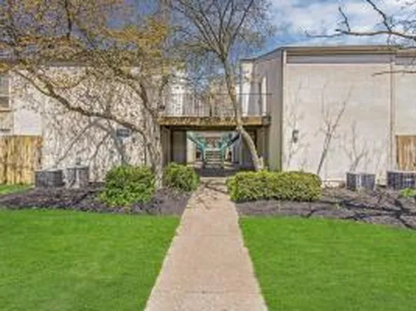 1080 Merrimar Cir S APT B, Columbus, OH 43220