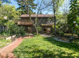 7 Valley Rd, Fairfax, CA 94930