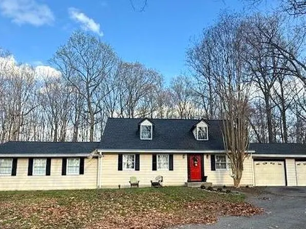 15211 Avery Rd, Rockville, MD 20855