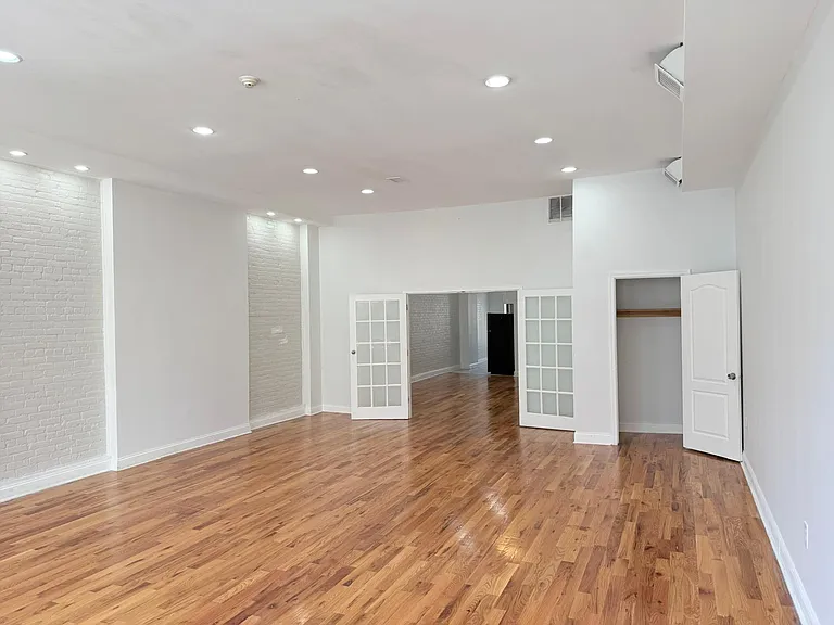194 Market St #300 — Photo 3