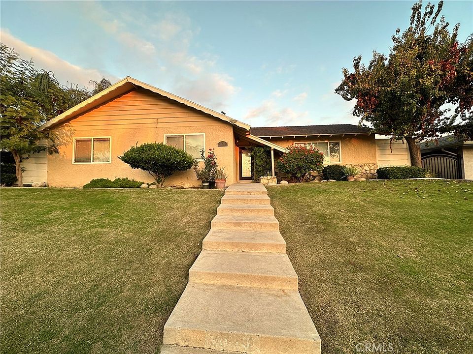 1st image of 3623 Redlands Dr