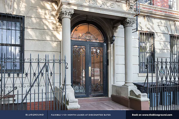 Rented by The Blueground | media 32