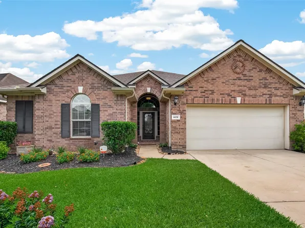6031 Oxford Lake Dr, Rosenberg, TX 77471