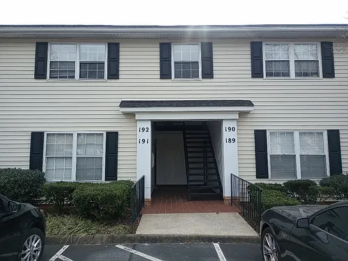 925 Cleveland St Photo 1