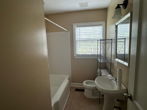 103 Sunset Dr, Clinton, MS 39056