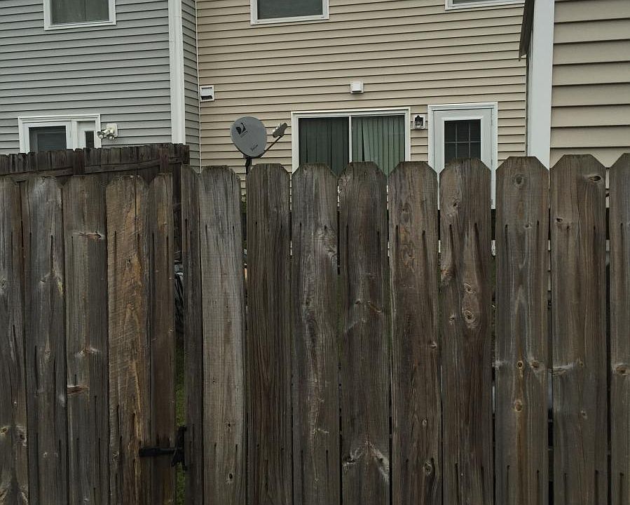 2nd image of 7974 Clovertree Ct