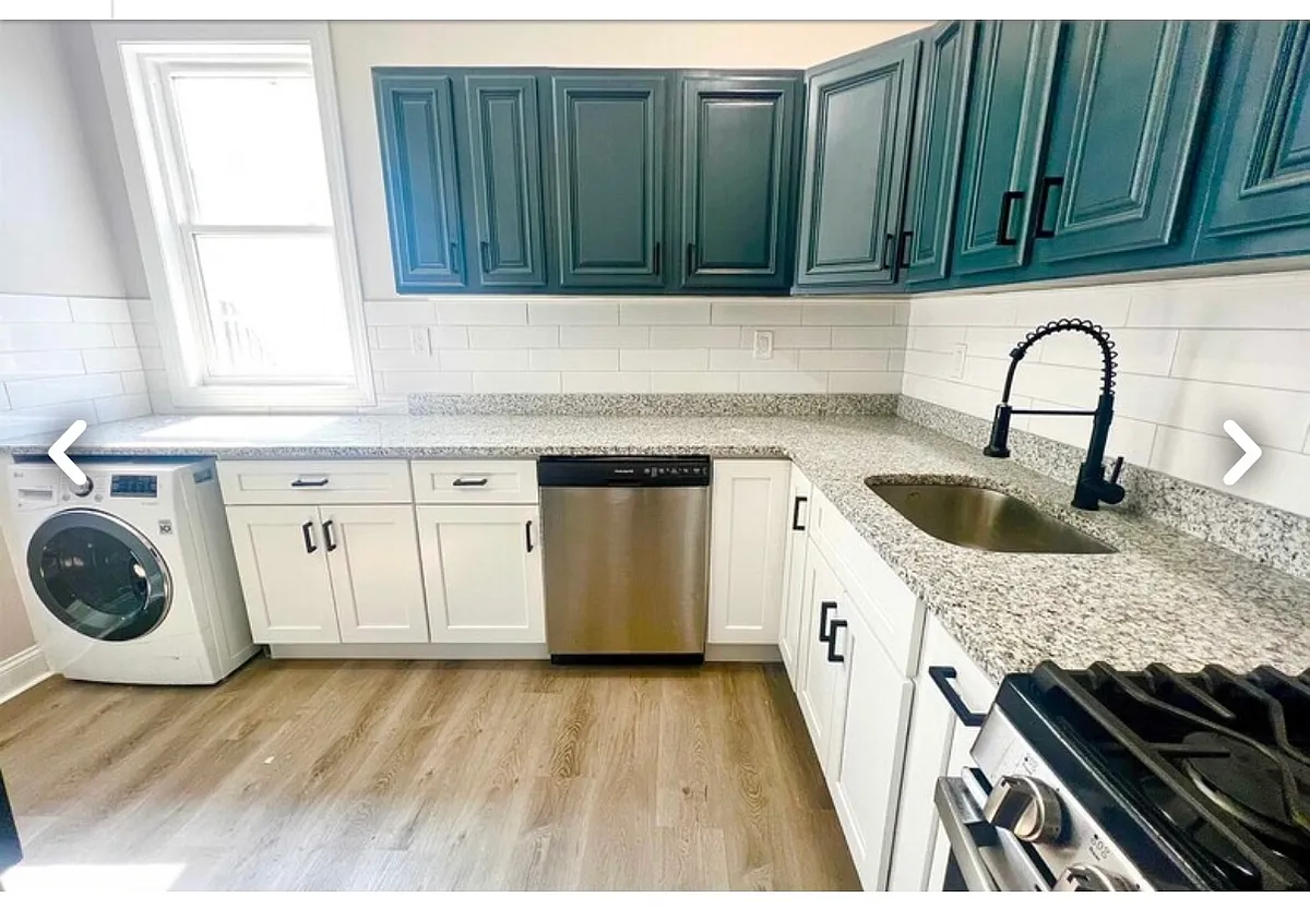 Building Photo - 392 Palisade Ave #4