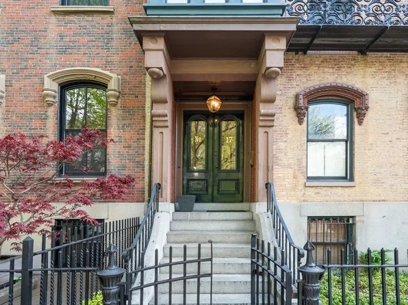 17 Monument Sq #2, Charlestown, MA 02129