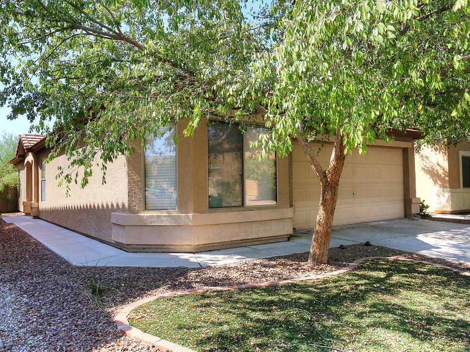 1st image of 42647 W Hillman Dr