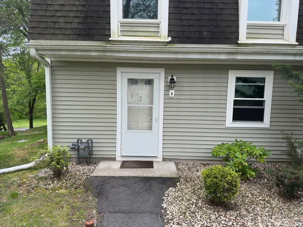 143 Brittany Farms Rd APT A, New Britain, CT 06053