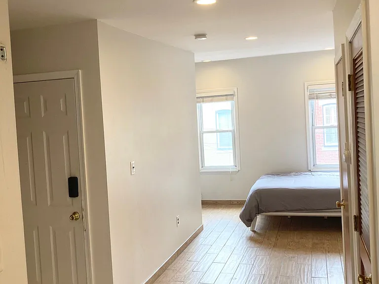 2427 Madison Sq #2 — Photo 4